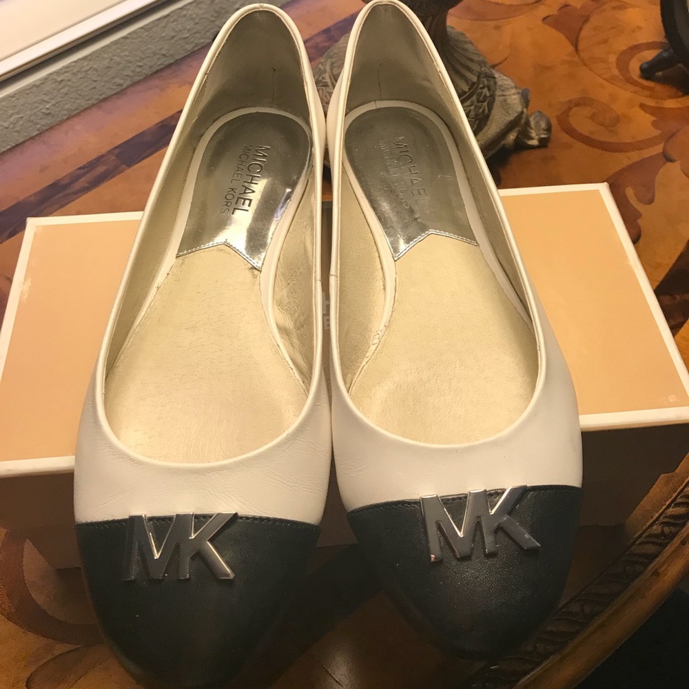 Michael kors flats